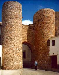Foto: Puerta de Alconchel